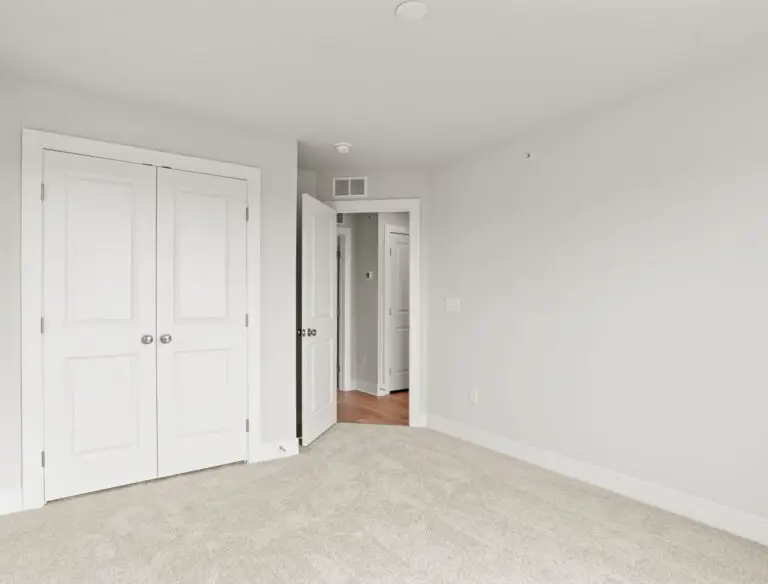 1119 James St-T2251 36 12 1E-20