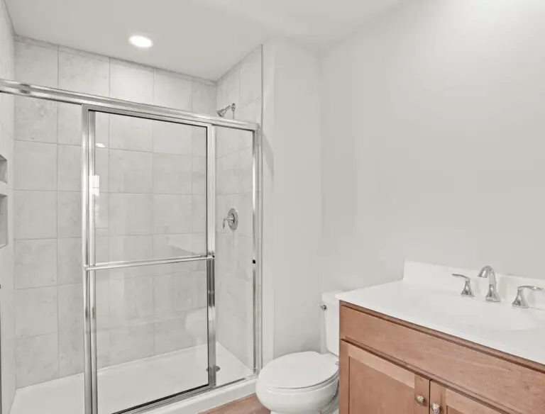1119 James St-T2251 36 12 1E-28