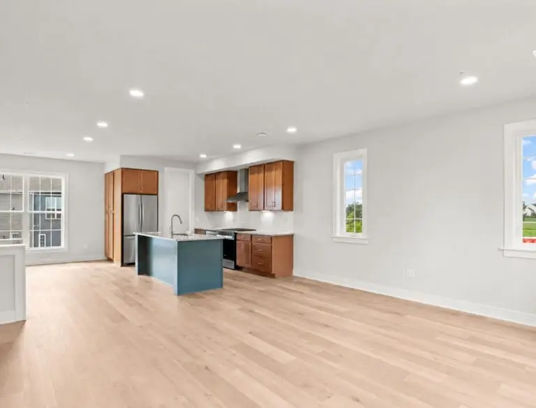 1119 James St-T2251 36 12 1E-31