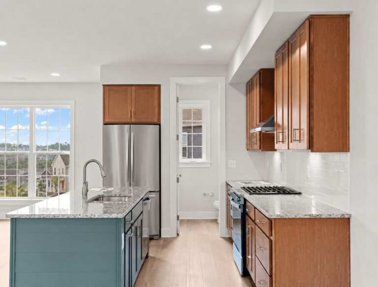 1119 James St-T2251 36 12 1E-33