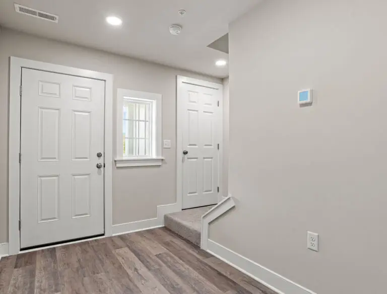 19 Silo Street-T2251 36 12 2-04