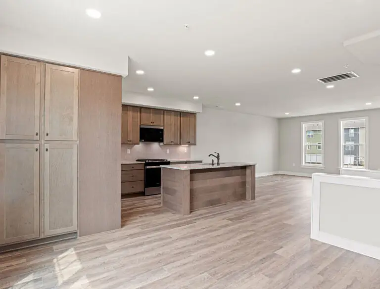 19 Silo Street-T2251 36 12 2-09