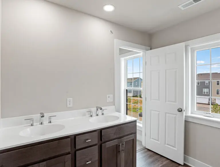 19 Silo Street-T2251 36 12 2-23