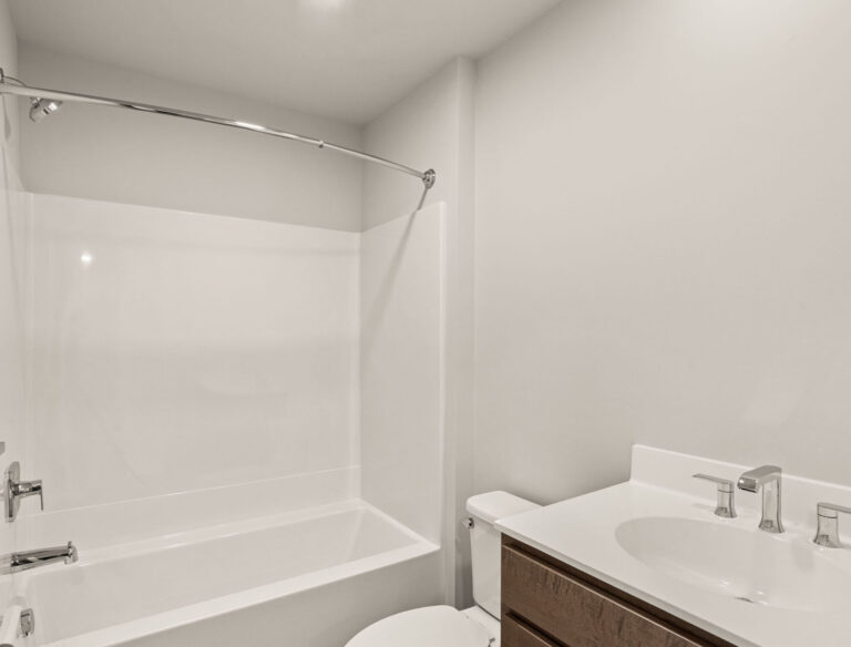 4123 Ridgeview Ave-T2250 42 12 1E-25