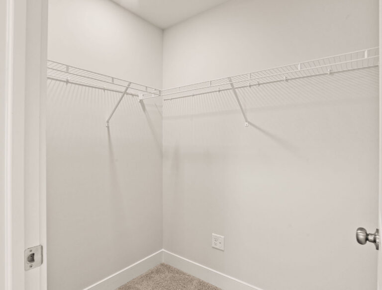 4123 Ridgeview Ave-T2250 42 12 1E-29