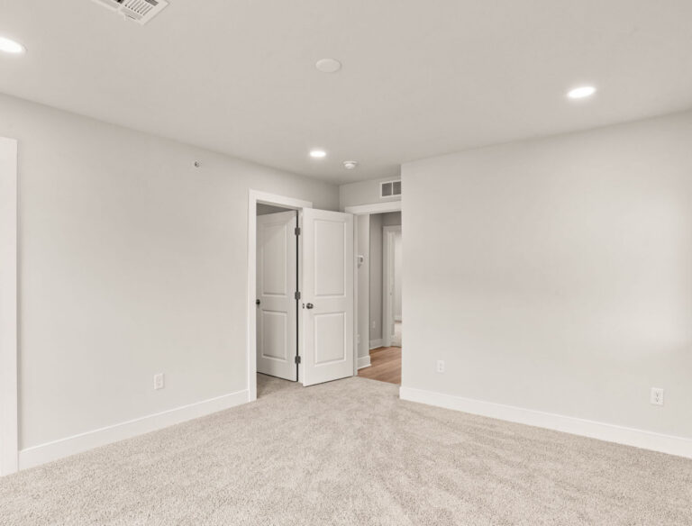 4123 Ridgeview Ave-T2250 42 12 1E-30
