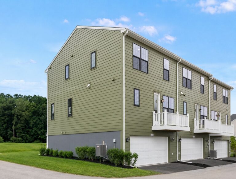 4123 Ridgeview Ave-T2250 42 12 1E-38