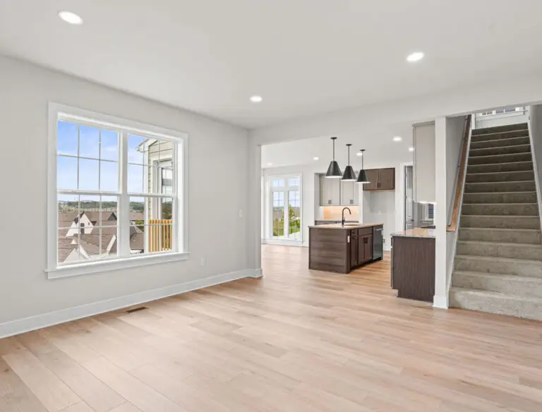 10-web-or-mls-ListRight Media (10 of 40)