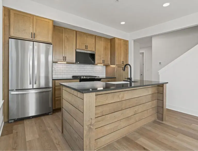 703 Bower St- T3020 48 12 1E-14