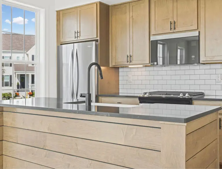 703 Bower St- T3020 48 12 1E-19