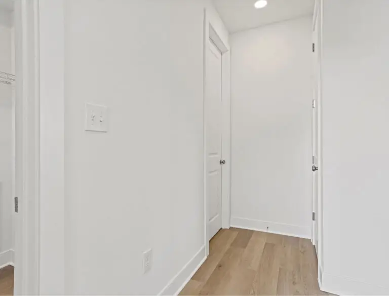 703 Bower St- T3020 48 12 1E-26