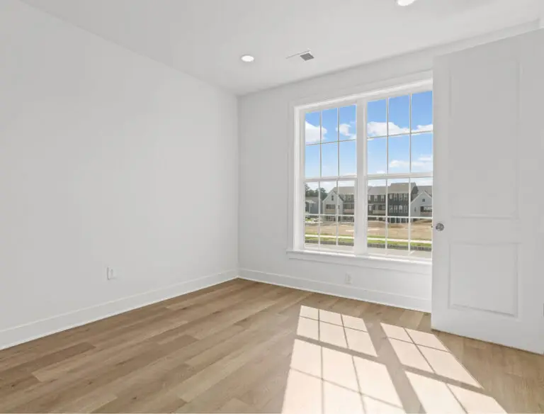 703 Bower St- T3020 48 12 1E-30