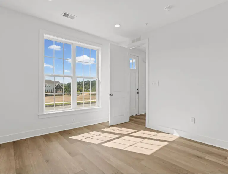 703 Bower St- T3020 48 12 1E-31