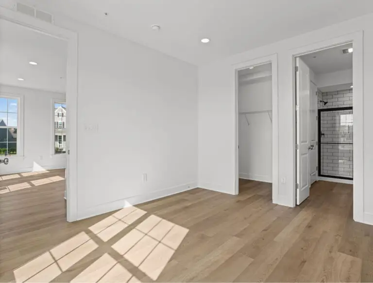 703 Bower St- T3020 48 12 1E-32